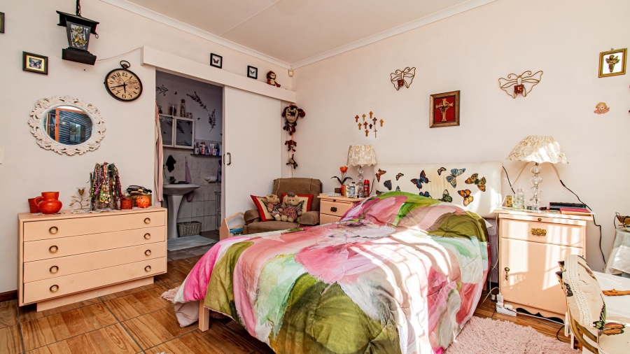 4 Bedroom Property for Sale in Meedingsride Western Cape